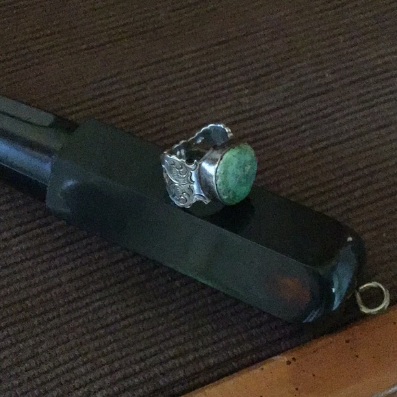 VINTAGE STERLING SILVER TURQUOISE RING! - Picture 8 of 8